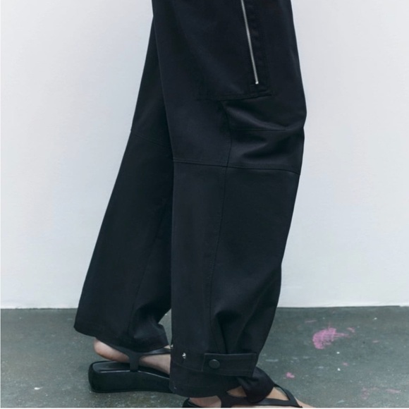 Zara black Cargo utility Pants with zippers oversized - Picture 3 of 7